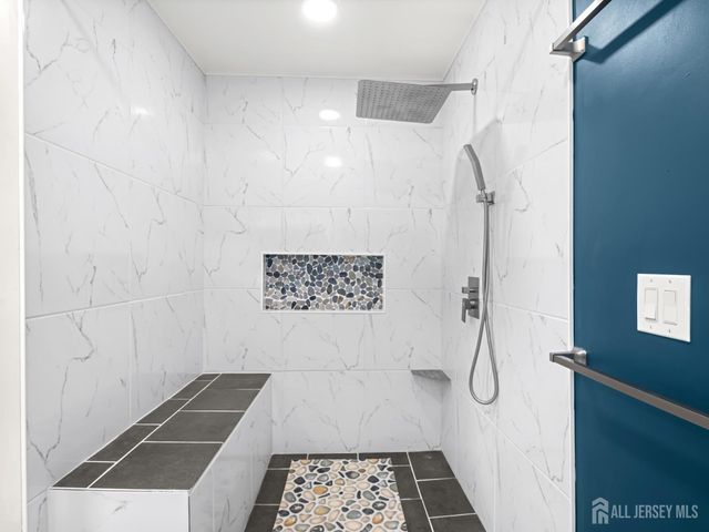 343 Woodside Avenue, Hamilton, NJ 08610