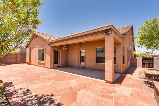677 W Pizzicato Lane, Oro Valley, AZ 85737