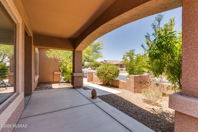 677 W Pizzicato Lane, Oro Valley, AZ 85737