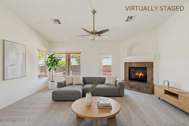 677 W Pizzicato Lane, Oro Valley, AZ 85737