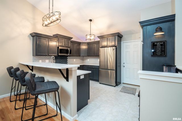 13 ELK Court, Washington, IL 61571