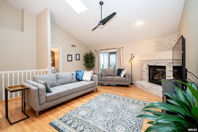 13 ELK Court, Washington, IL 61571