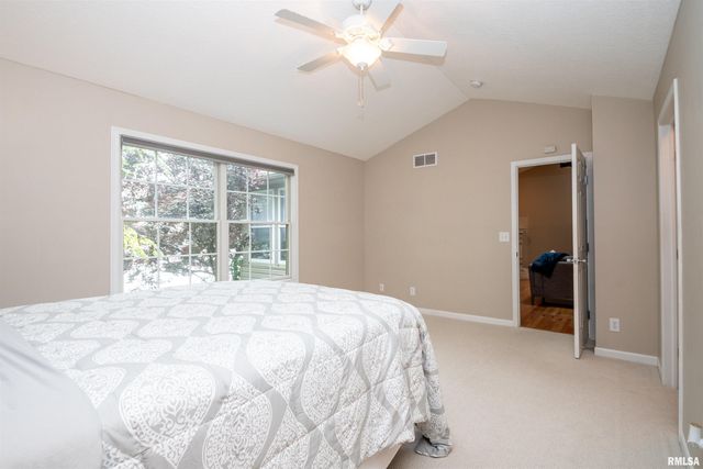 13 ELK Court, Washington, IL 61571