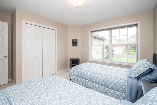 13 ELK Court, Washington, IL 61571