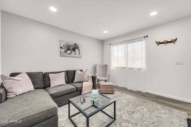 3511 E BASELINE Road 1154, Phoenix, AZ 85042