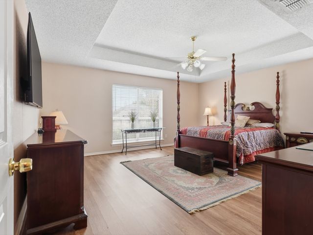 440 Dove Lane, Fort Worth, TX 76108