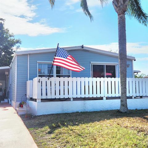 4 Cartagesa, Port St. Lucie, FL 34952