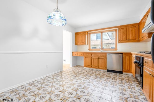 109 Centennial Ave, Cranford Twp., NJ 07016