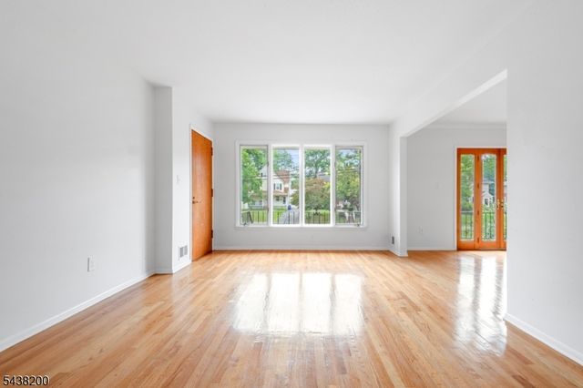 109 Centennial Ave, Cranford Twp., NJ 07016