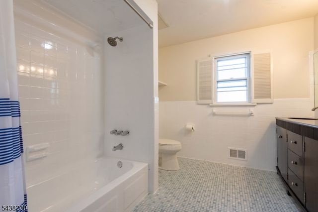 109 Centennial Ave, Cranford Twp., NJ 07016