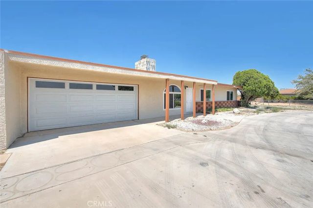 20916 Thunderbird Road, Apple Valley, CA 92307
