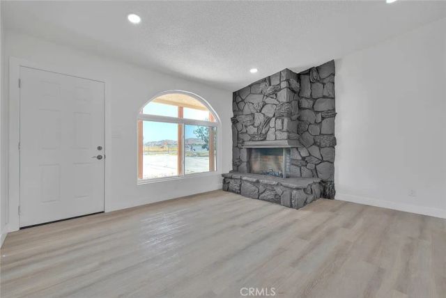 20916 Thunderbird Road, Apple Valley, CA 92307