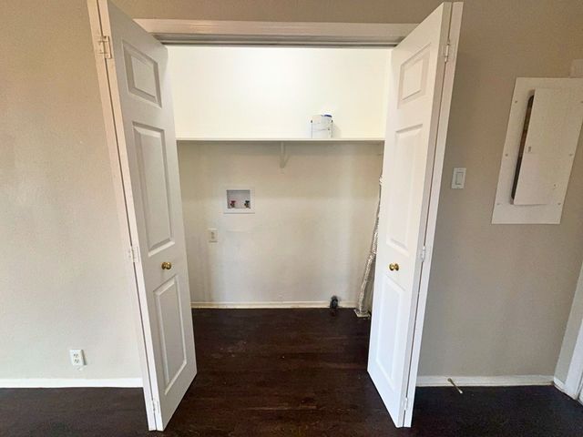 2511 Kavasar Drive, Dallas, TX 75241