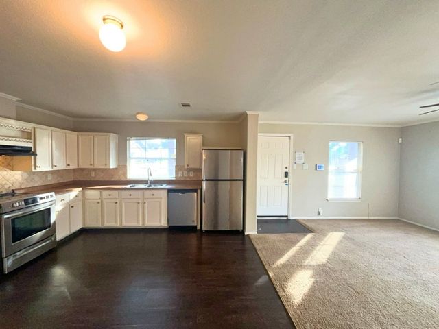 2511 Kavasar Drive, Dallas, TX 75241