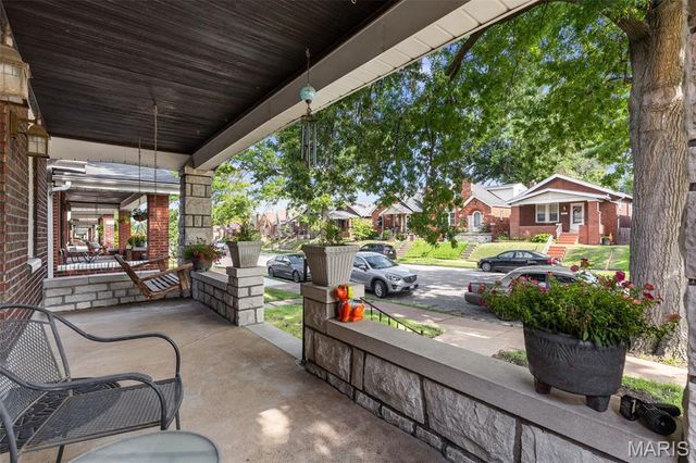 5408 Eichelberger Street, St Louis, MO 63109