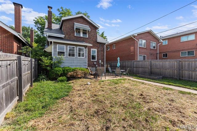 5408 Eichelberger Street, St Louis, MO 63109