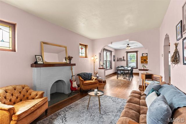 5408 Eichelberger Street, St Louis, MO 63109