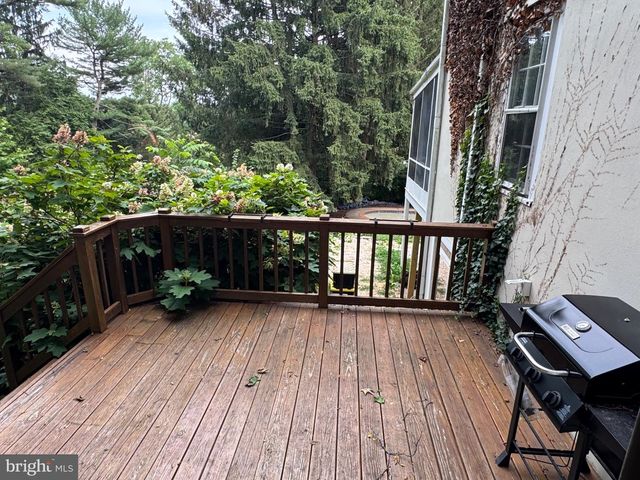 2727 DURHAM RD, Doylestown, PA 18902