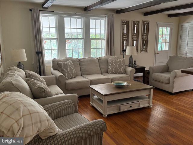 2727 DURHAM RD, Doylestown, PA 18902