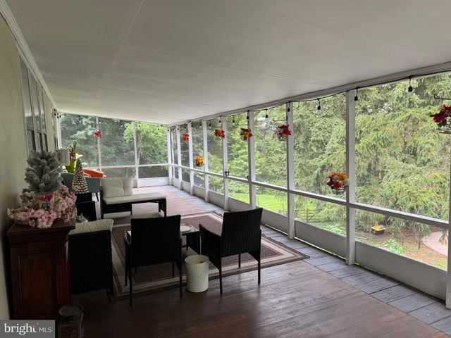 2727 DURHAM RD, Doylestown, PA 18902