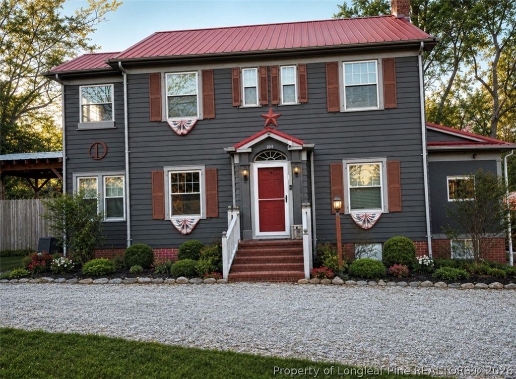 205 N College Street, Red Springs, NC 28377 — exterior