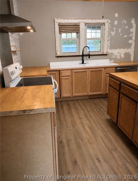 205 N College Street, Red Springs, NC 28377 — photo 4