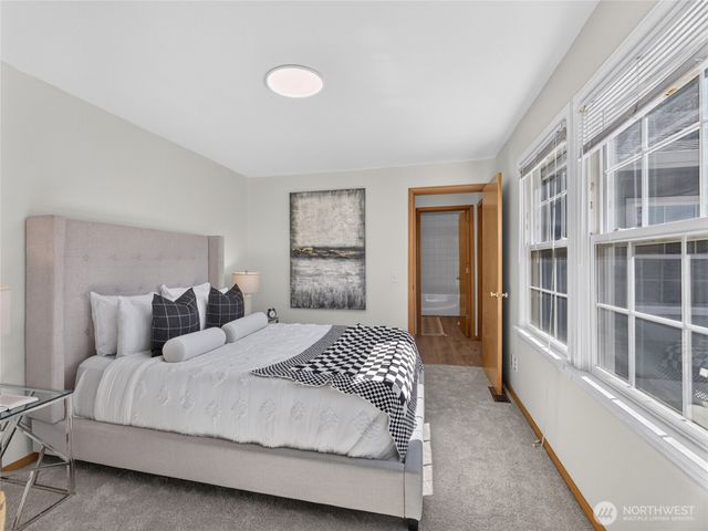 3218 Division Street, Enumclaw, WA 98022