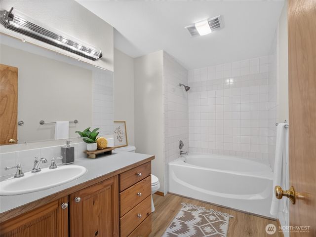 3218 Division Street, Enumclaw, WA 98022