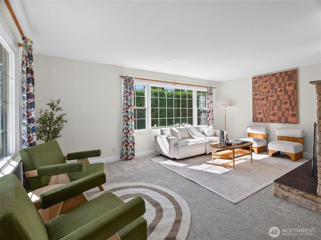 3218 Division Street, Enumclaw, WA 98022
