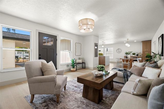 6567 22ND STREET N, St Petersburg, FL 33702