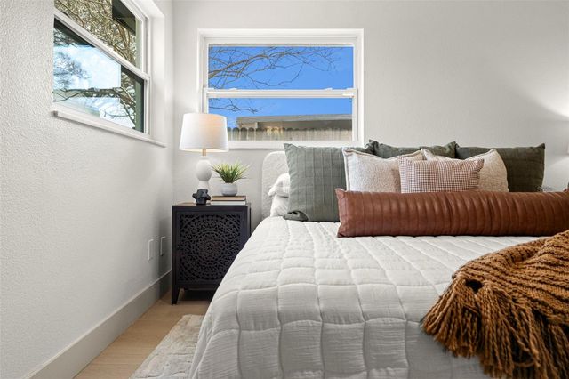 6567 22ND STREET N, St Petersburg, FL 33702