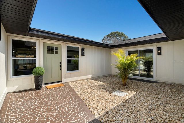 6567 22ND STREET N, St Petersburg, FL 33702