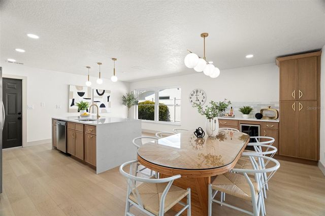 6567 22ND STREET N, St Petersburg, FL 33702