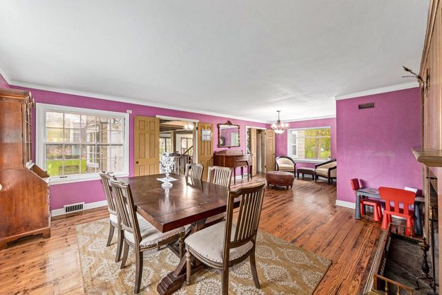 825 Lone Tree ROAD, Elm Grove, WI 53122