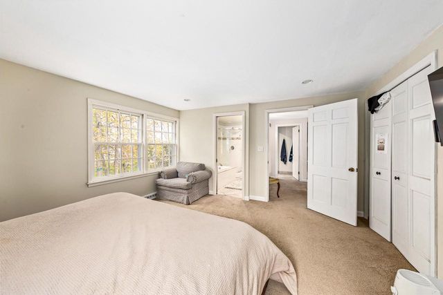 825 Lone Tree ROAD, Elm Grove, WI 53122