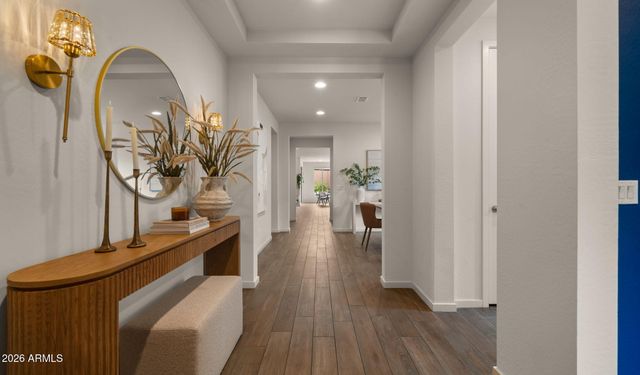 5946 E ABRAHAM Lane, Phoenix, AZ 85054