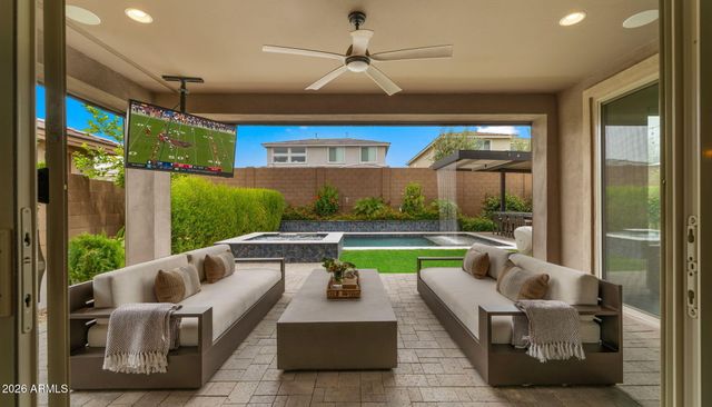 5946 E ABRAHAM Lane, Phoenix, AZ 85054