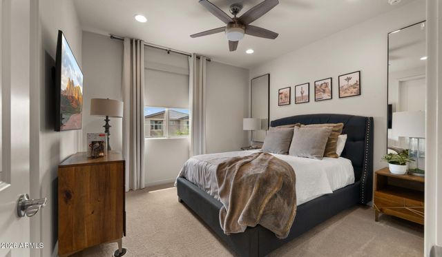 5946 E ABRAHAM Lane, Phoenix, AZ 85054