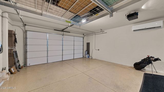 5946 E ABRAHAM Lane, Phoenix, AZ 85054