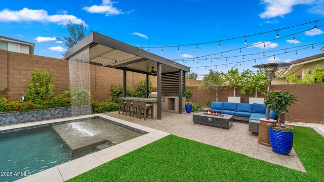 5946 E ABRAHAM Lane, Phoenix, AZ 85054