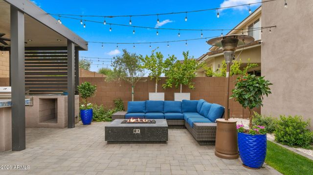 5946 E ABRAHAM Lane, Phoenix, AZ 85054