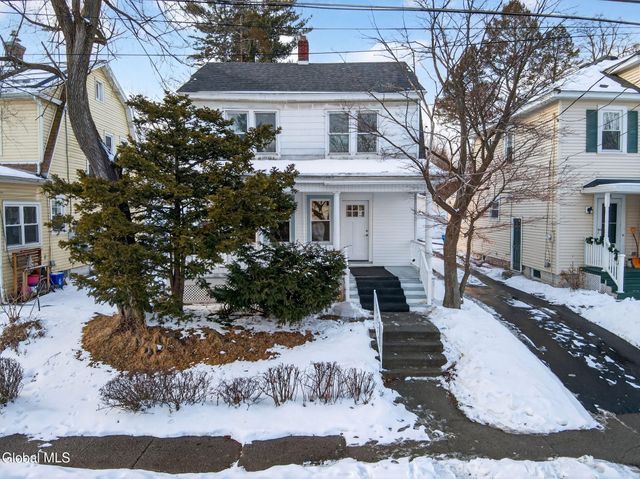 32 Eileen Street, Albany, NY 12203