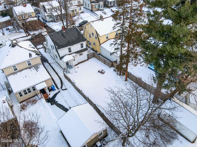 32 Eileen Street, Albany, NY 12203