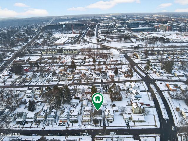 32 Eileen Street, Albany, NY 12203