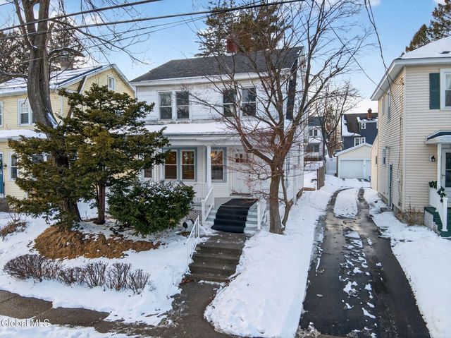 32 Eileen Street, Albany, NY 12203
