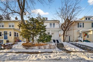 32 Eileen Street, Albany, NY 12203