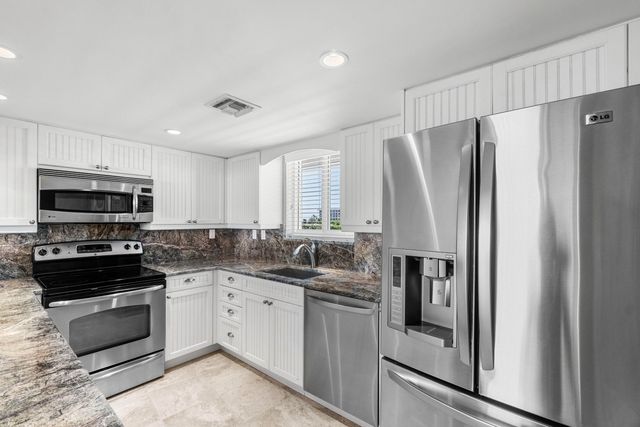2505 S Ocean Boulevard 515, Palm Beach, FL 33480