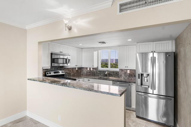 2505 S Ocean Boulevard 515, Palm Beach, FL 33480