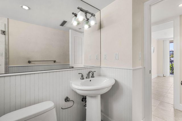 2505 S Ocean Boulevard 515, Palm Beach, FL 33480