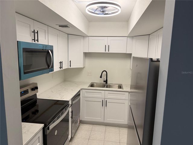 2290 AARON STREET 101, Port Charlotte, FL 33952